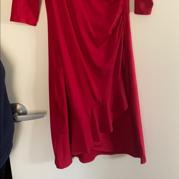 Red quarter sleeve dress - Picture 2 of 2